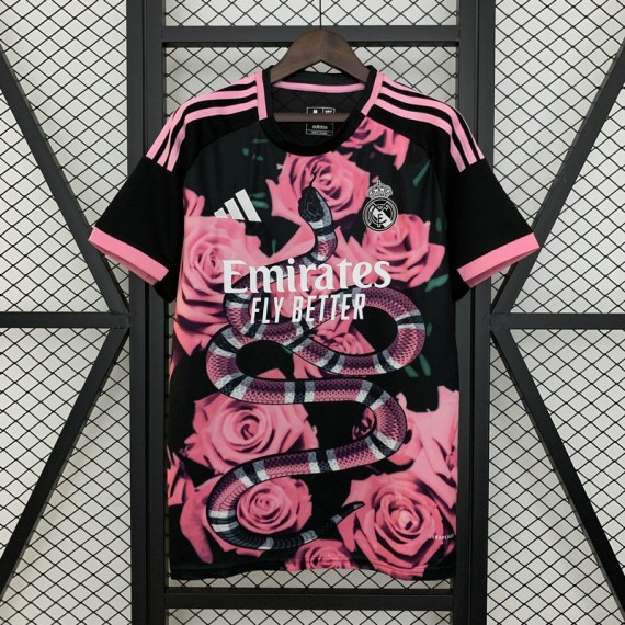 Maillot Real Madrid Special Edition Snake Pink 2025/2026 pas cher